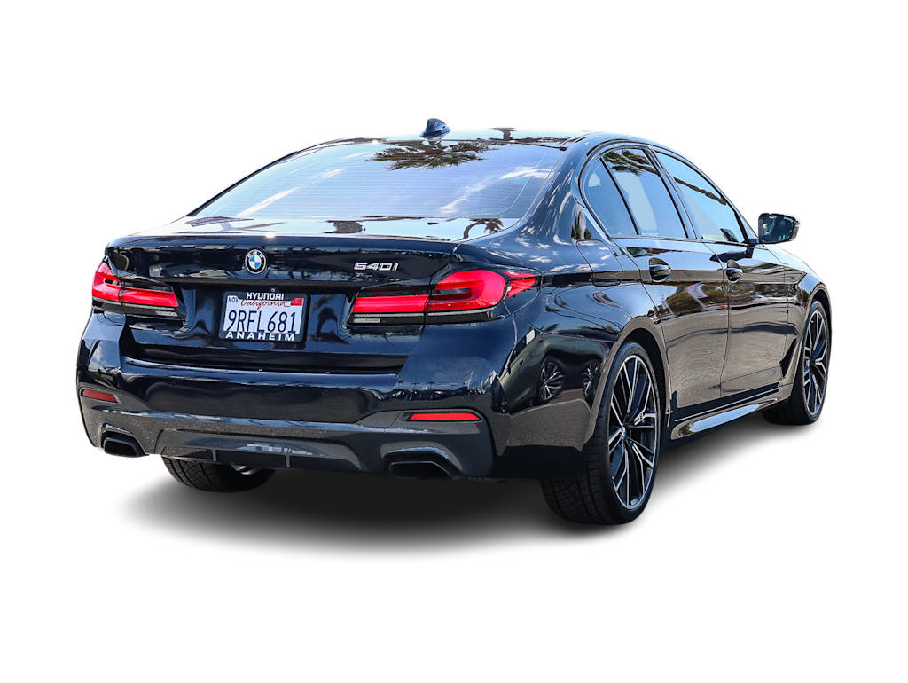 Thumbnail: 2021 BMW 5 Series - 20