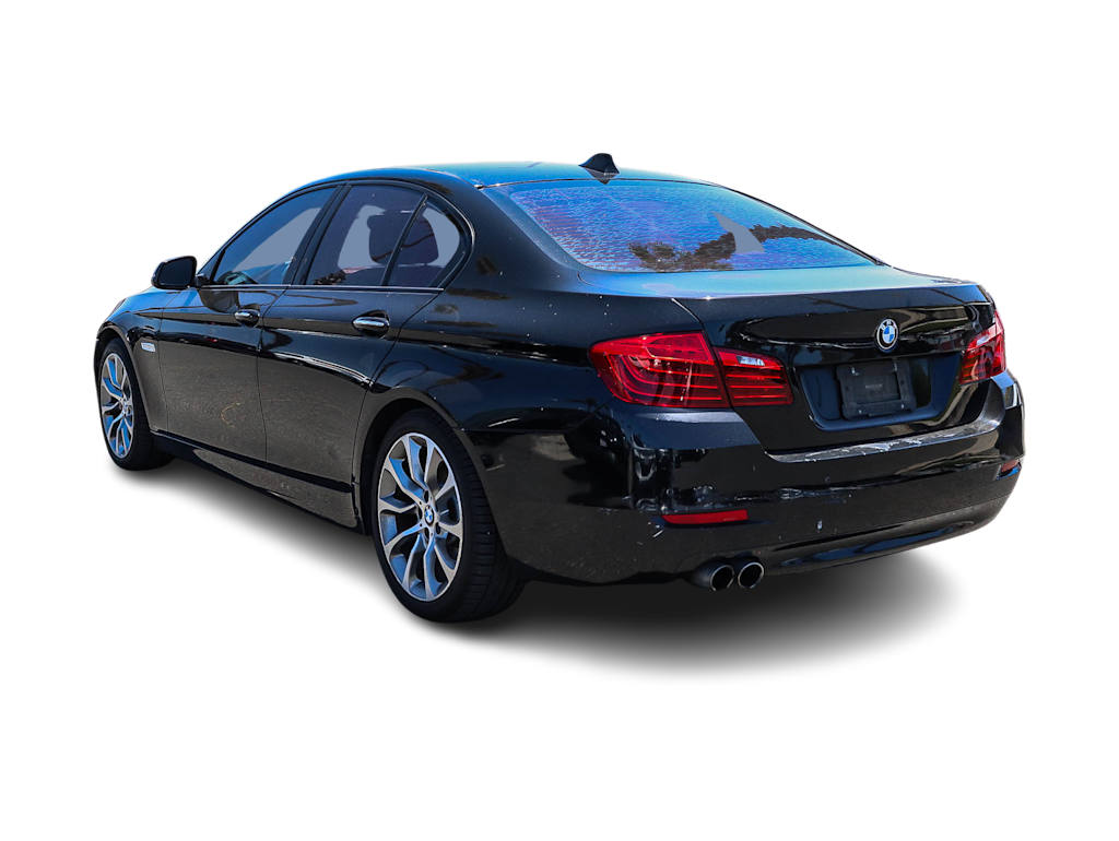 Thumbnail: 2016 BMW 5 Series - 3