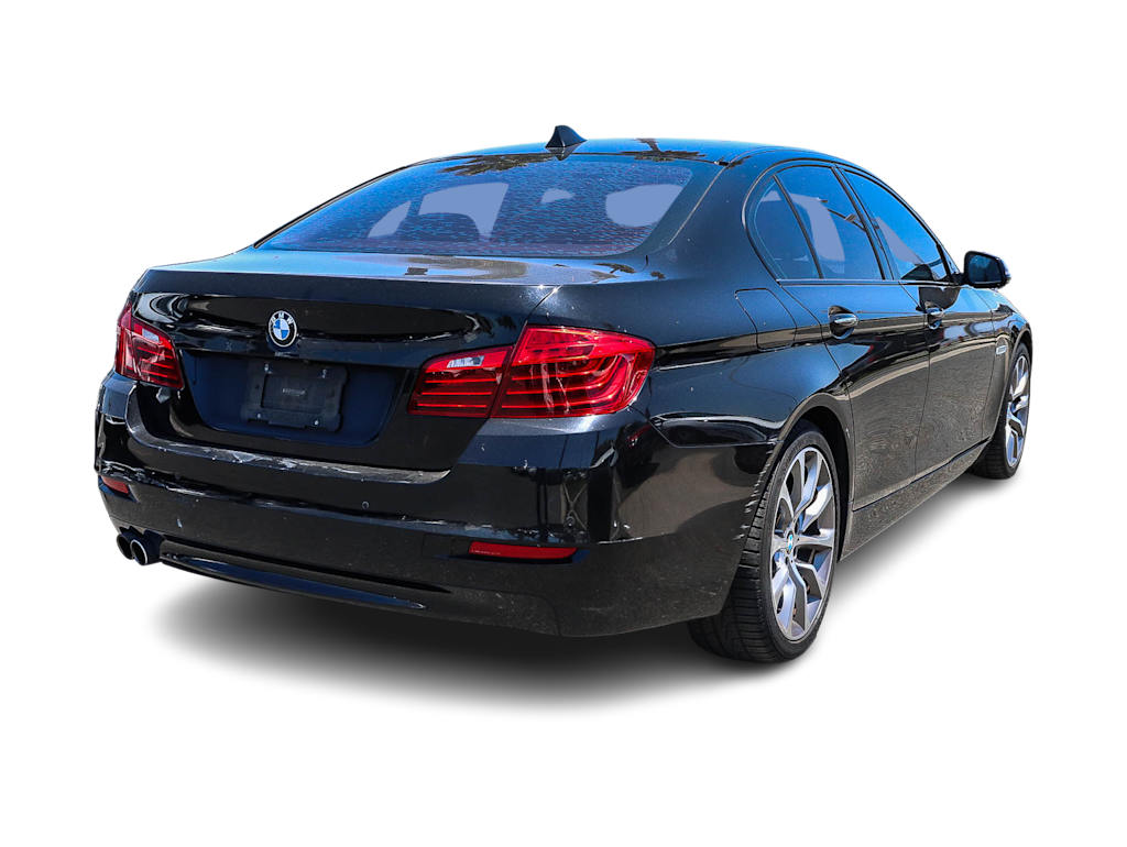 Thumbnail: 2016 BMW 5 Series - 17