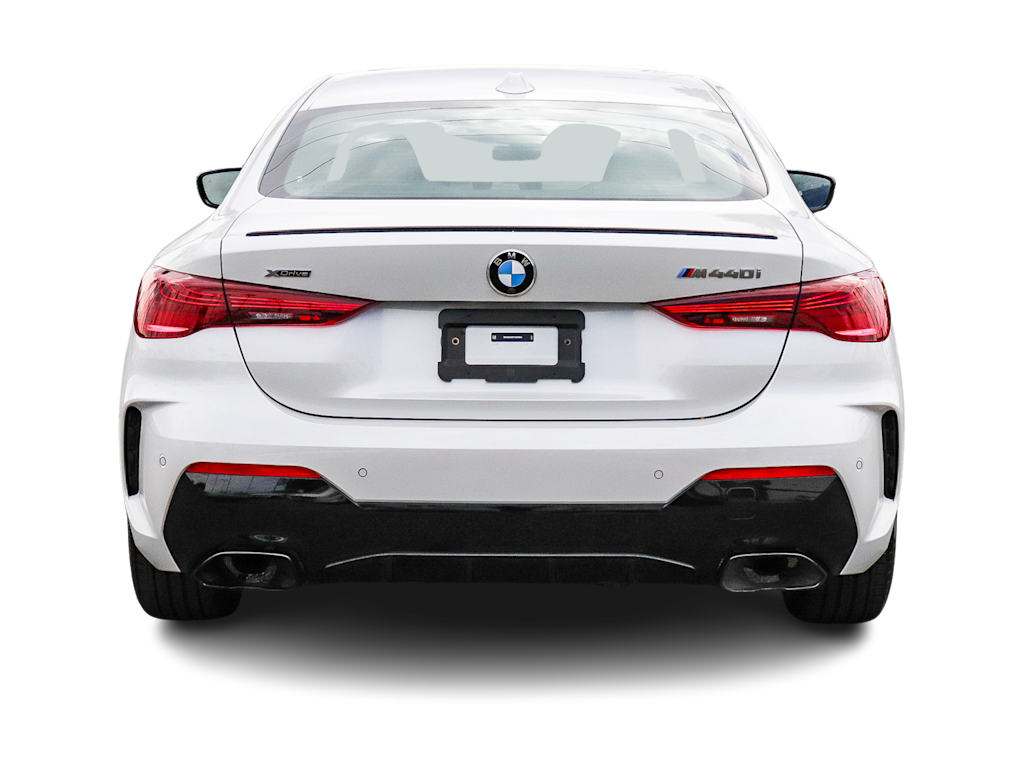 Thumbnail: 2026 BMW 4 Series - 4