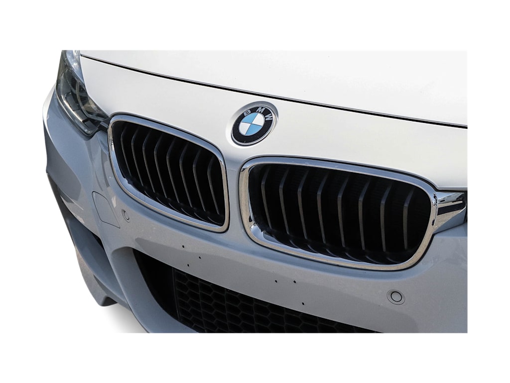 Thumbnail: 2017 BMW 3 Series - 4