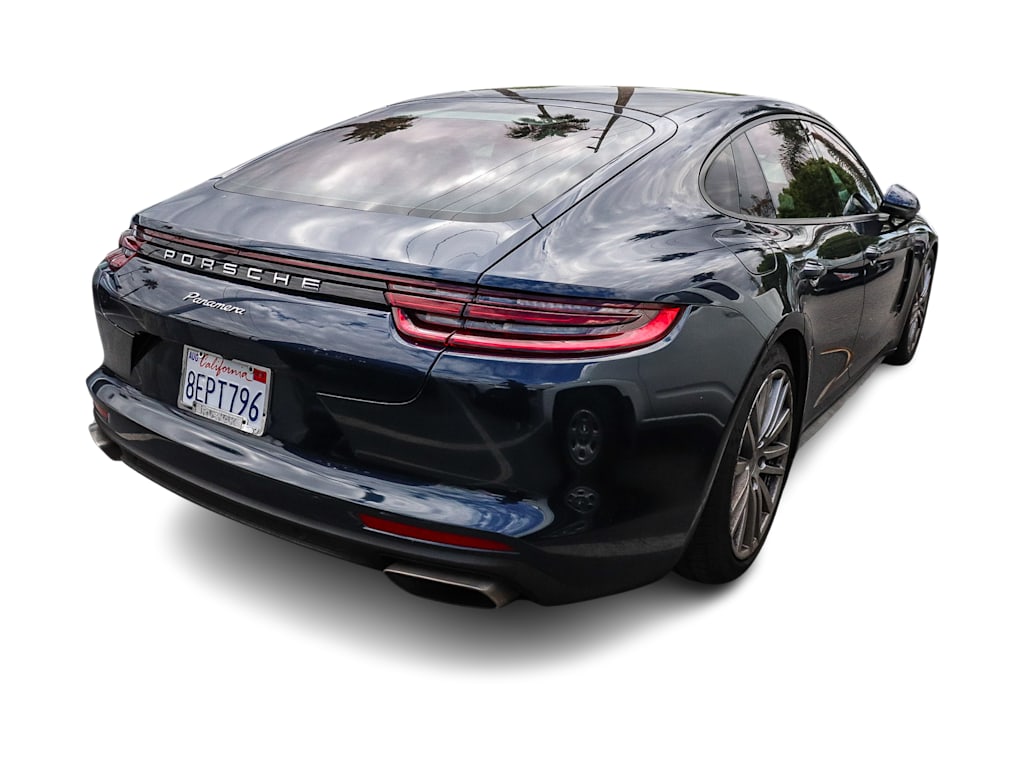 Thumbnail: 2017 Porsche Panamera - 6