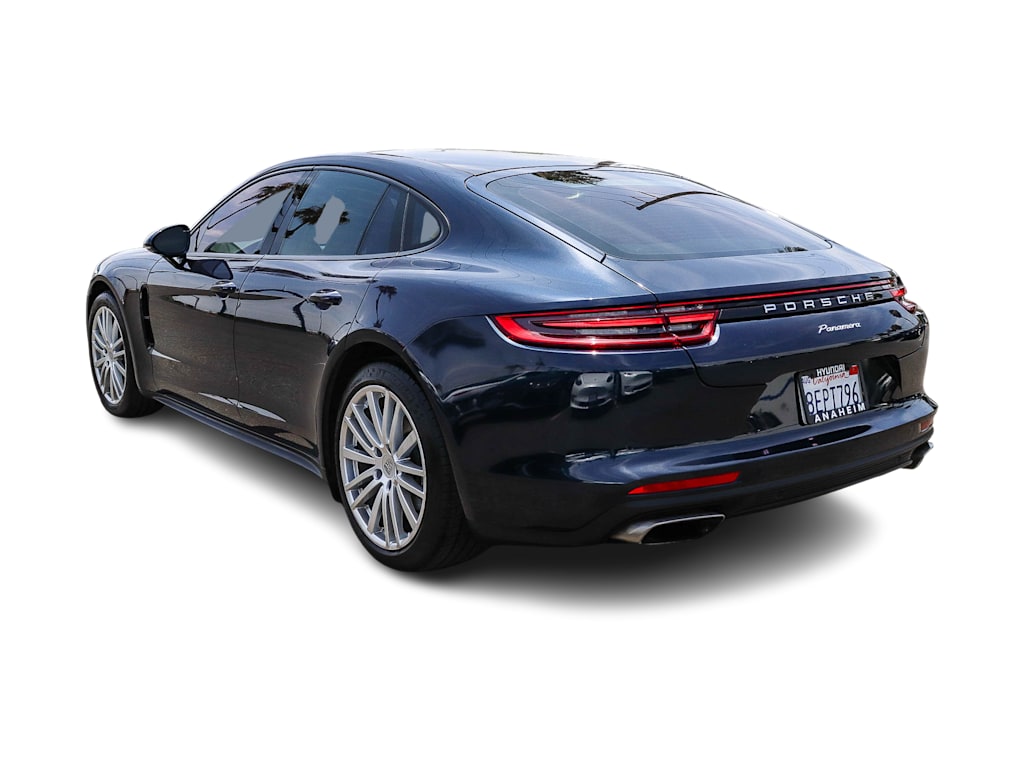 Thumbnail: 2017 Porsche Panamera - 3