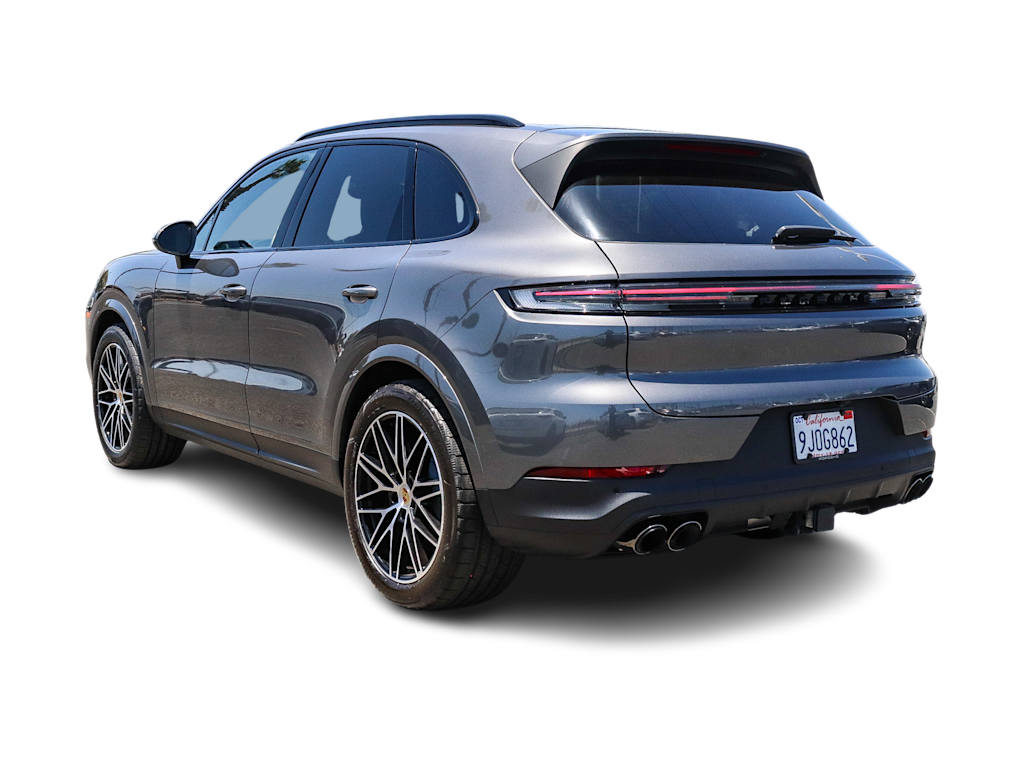 Thumbnail: 2024 Porsche Cayenne - 3