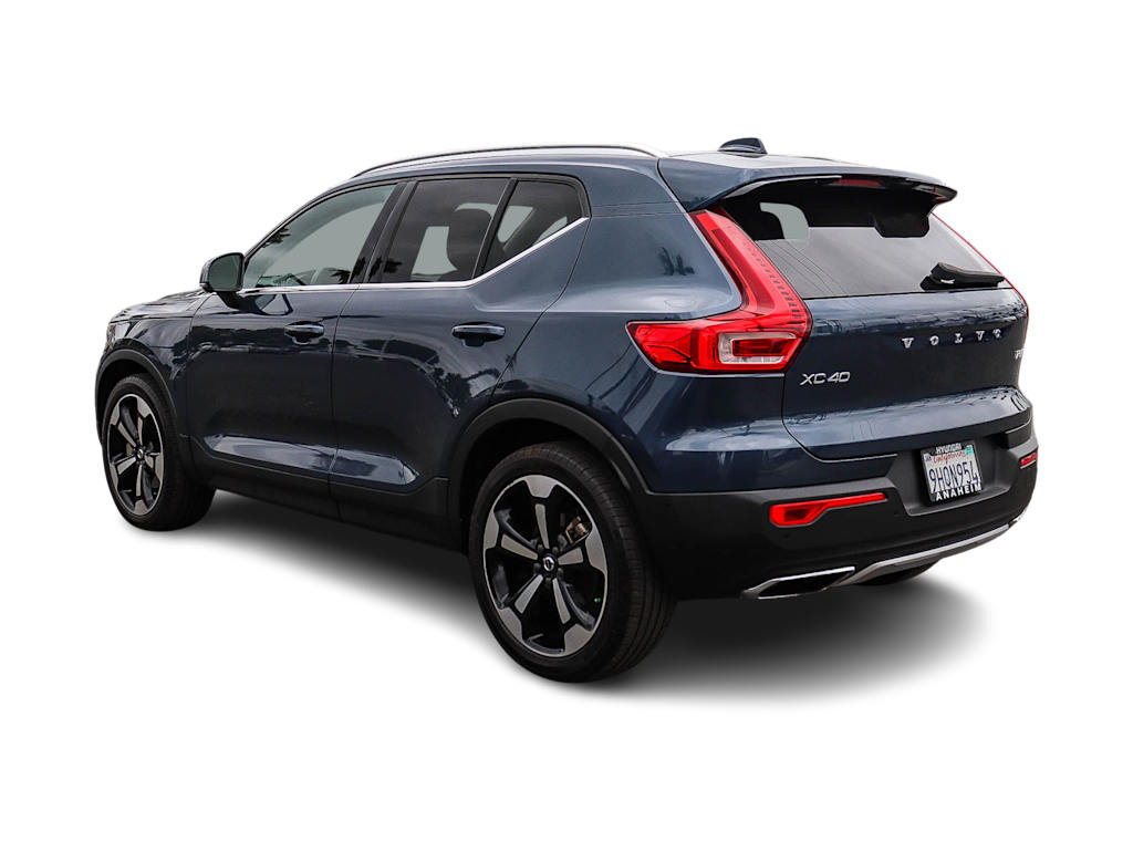 Thumbnail: 2019 Volvo XC40 - 3