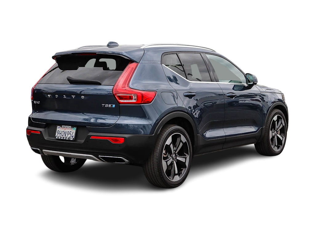 Thumbnail: 2019 Volvo XC40 - 19