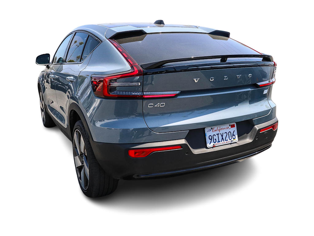 Thumbnail: 2023 Volvo C40 - 3