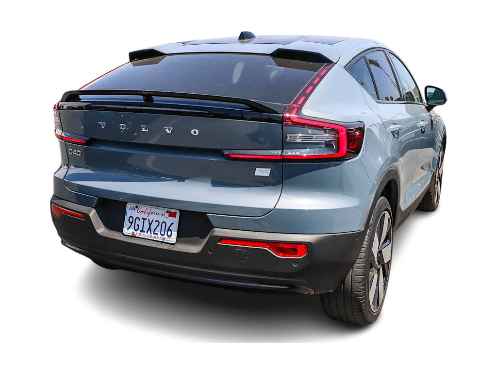Thumbnail: 2023 Volvo C40 - 16