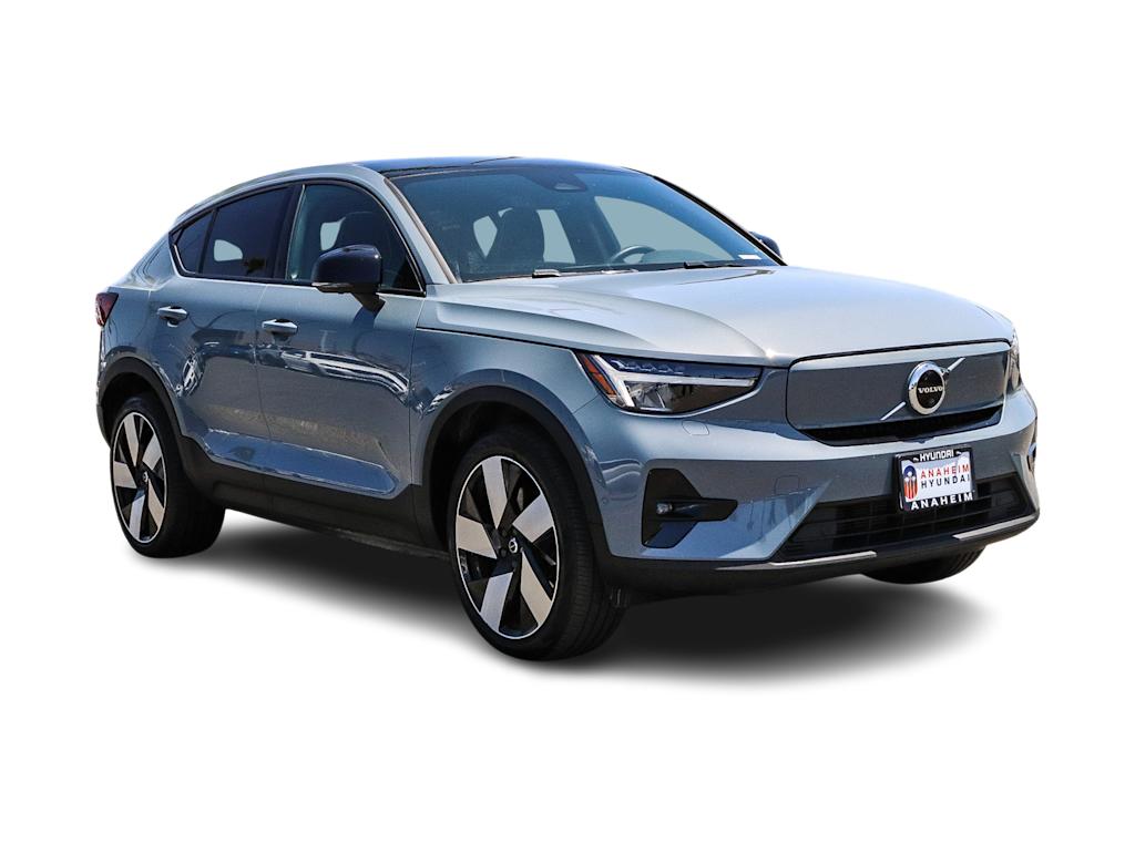 Thumbnail: 2023 Volvo C40 - 15