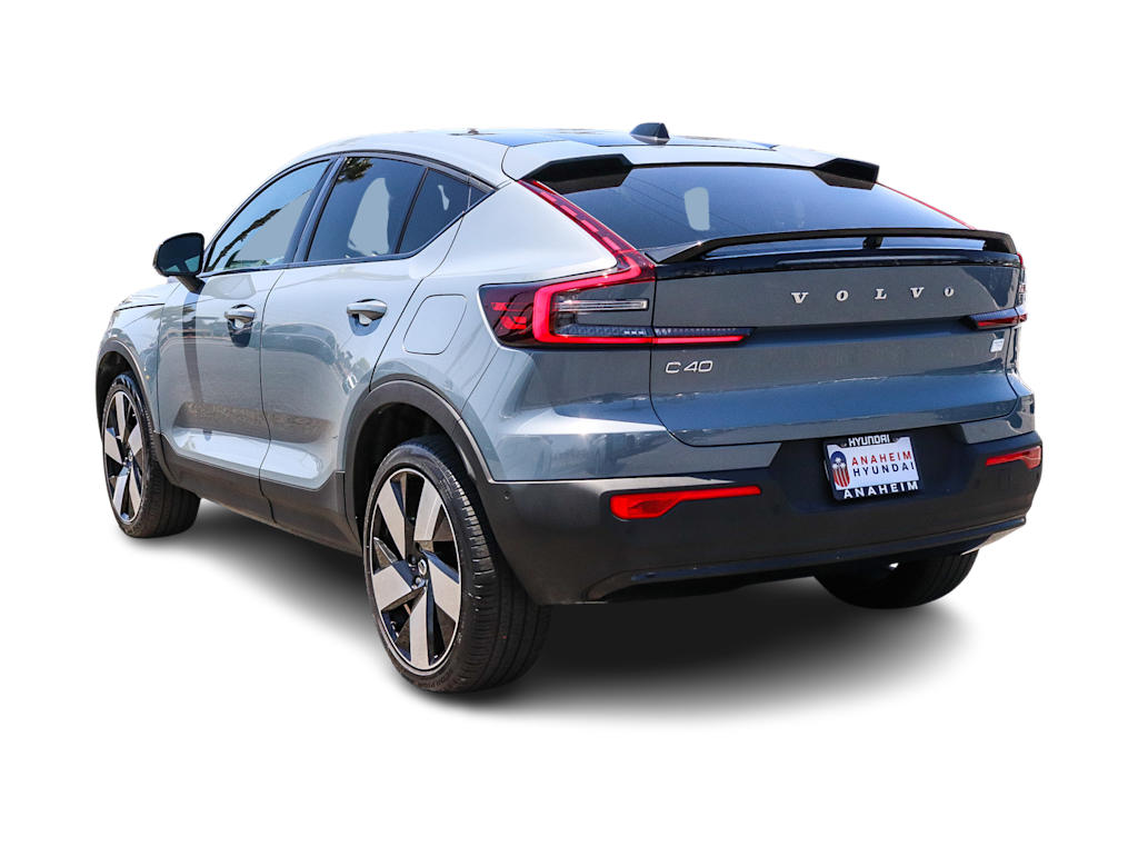 Thumbnail: 2023 Volvo C40 - 3
