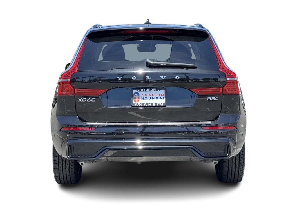 Thumbnail: 2023 Volvo XC60 - 4