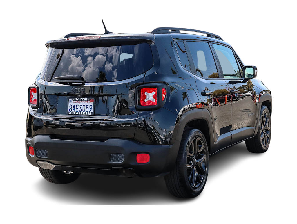 Thumbnail: 2017 Jeep Renegade - 17
