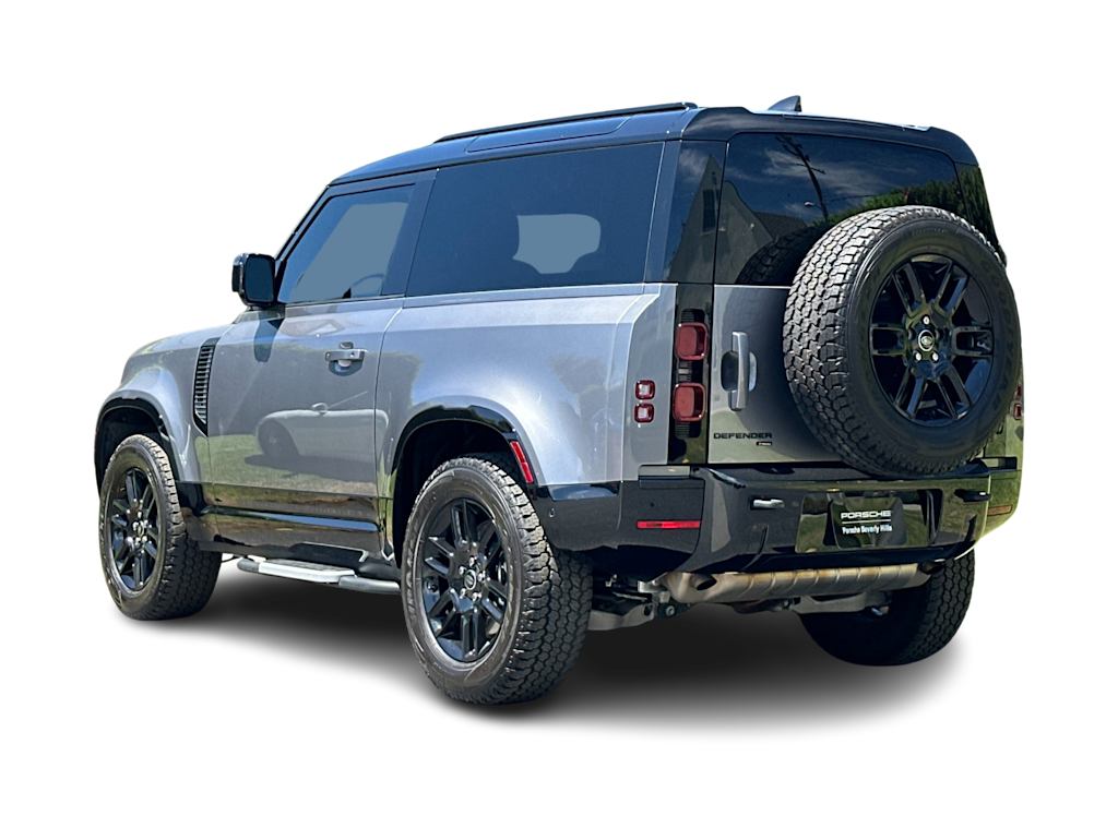 Thumbnail: 2022 Land Rover Defender - 4