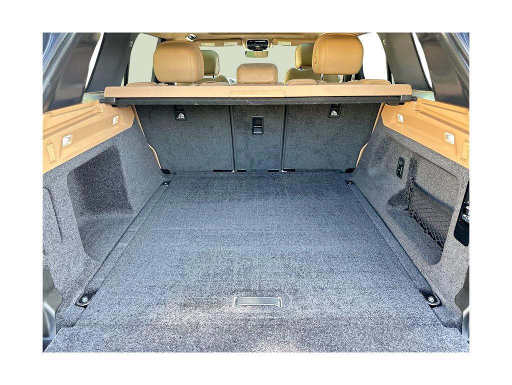 Thumbnail: 2025 Land Rover Range Rover - 26