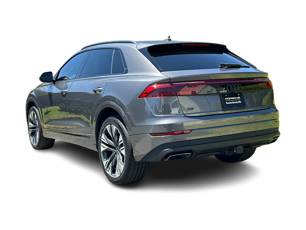 Thumbnail: 2025 Audi Q8 - 4