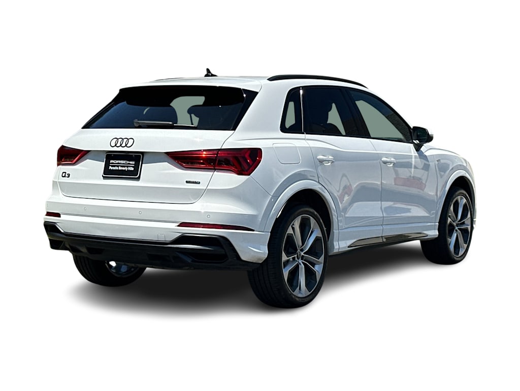 Thumbnail: 2022 Audi Q3 - 18