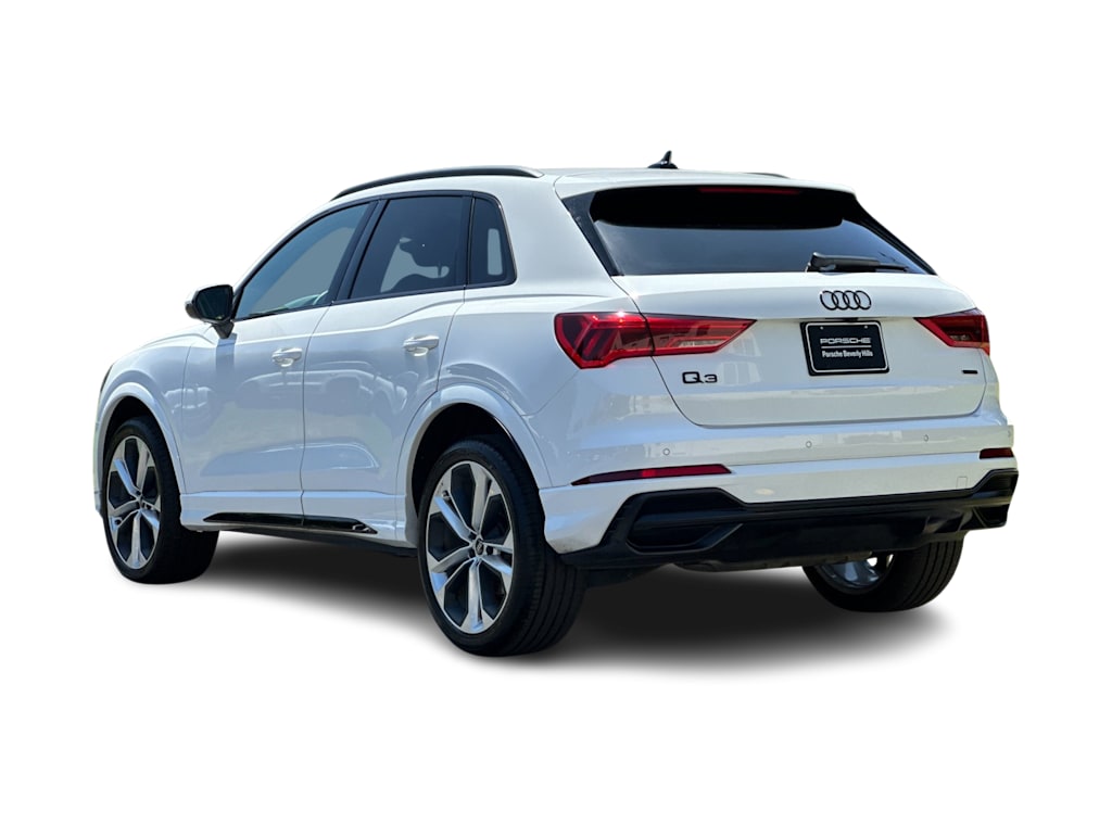 Thumbnail: 2022 Audi Q3 - 4