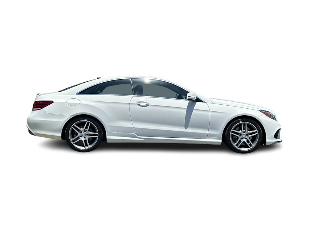 Thumbnail: 2016 Mercedes-Benz E-Class - 16