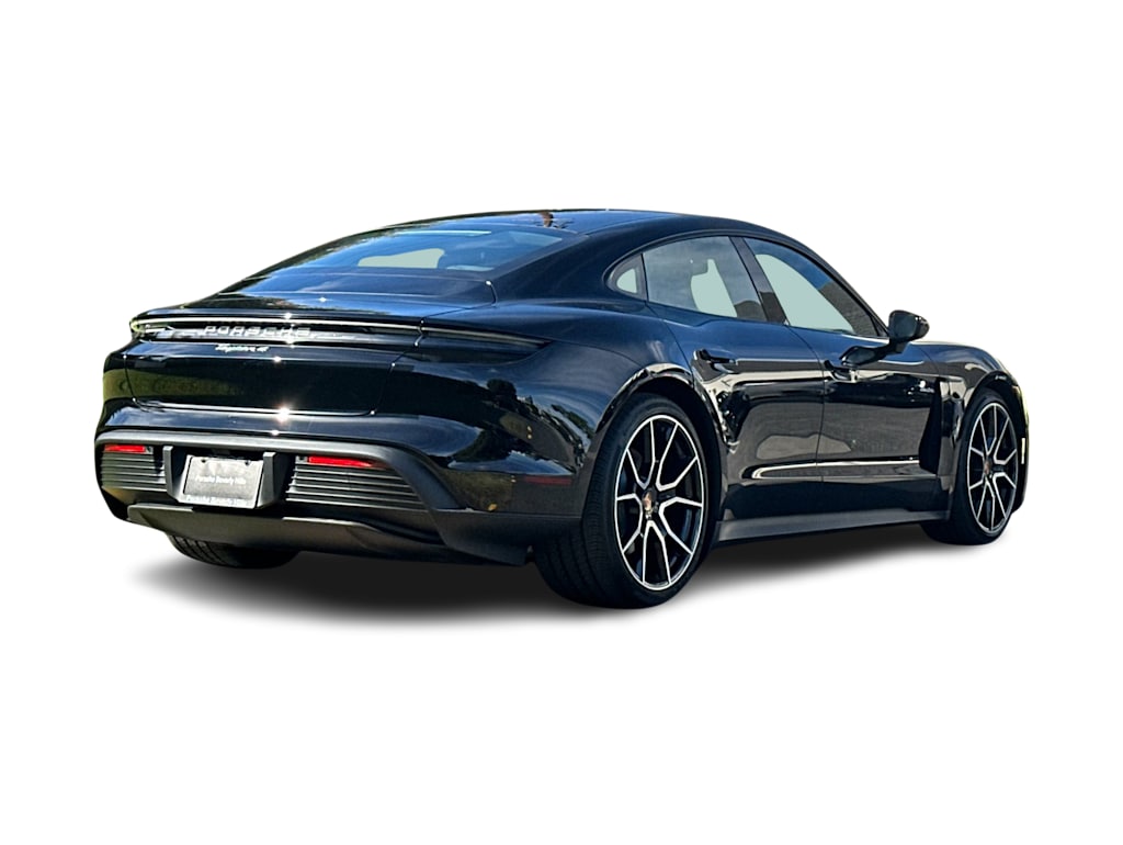 Thumbnail: 2026 Porsche Taycan - 17