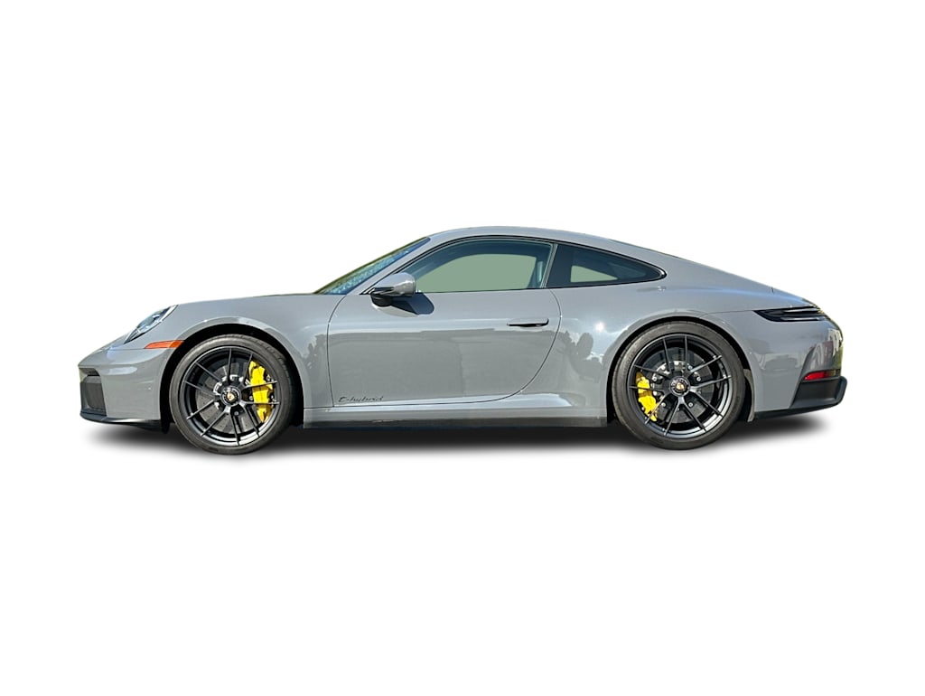 Thumbnail: 2025 Porsche 911 - 3