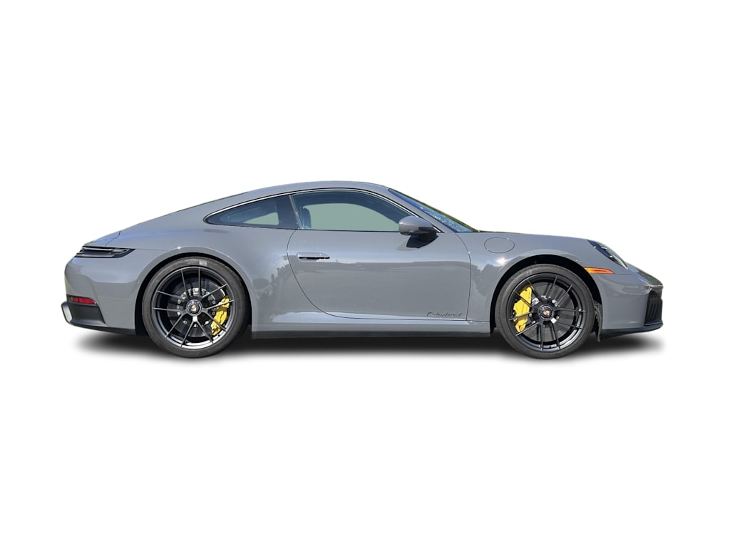 Thumbnail: 2025 Porsche 911 - 17