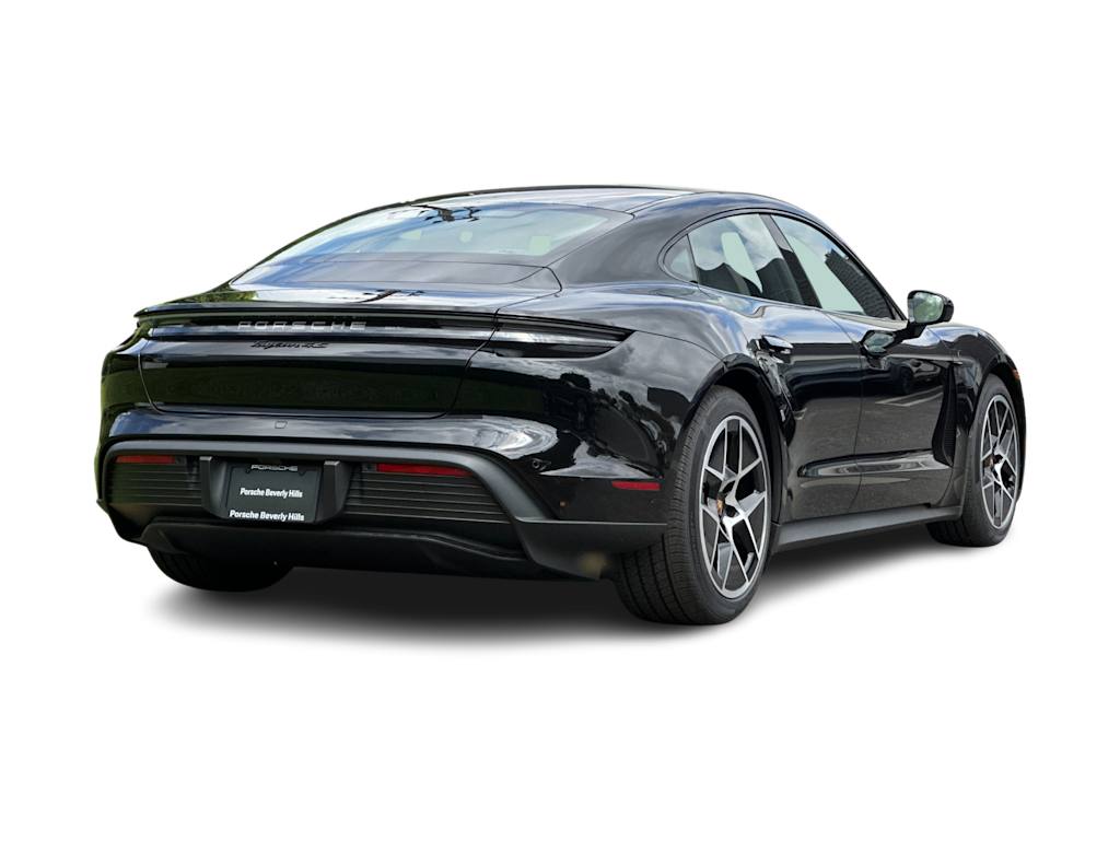 Thumbnail: 2026 Porsche Taycan - 17