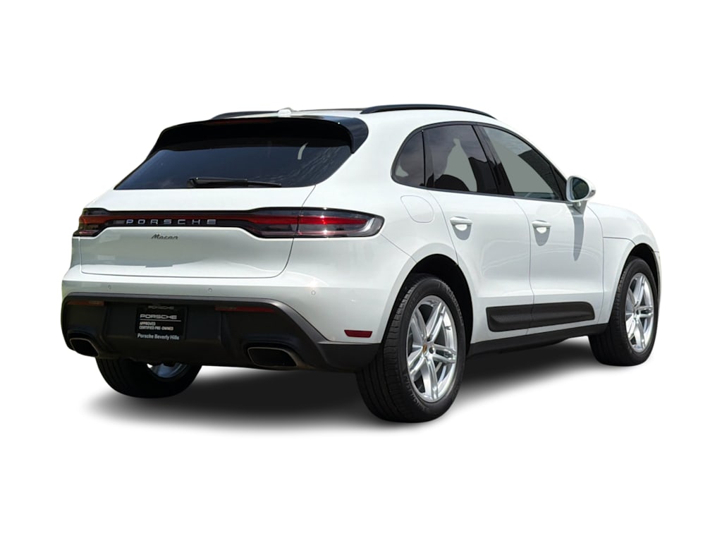Thumbnail: 2023 Porsche Macan - 19