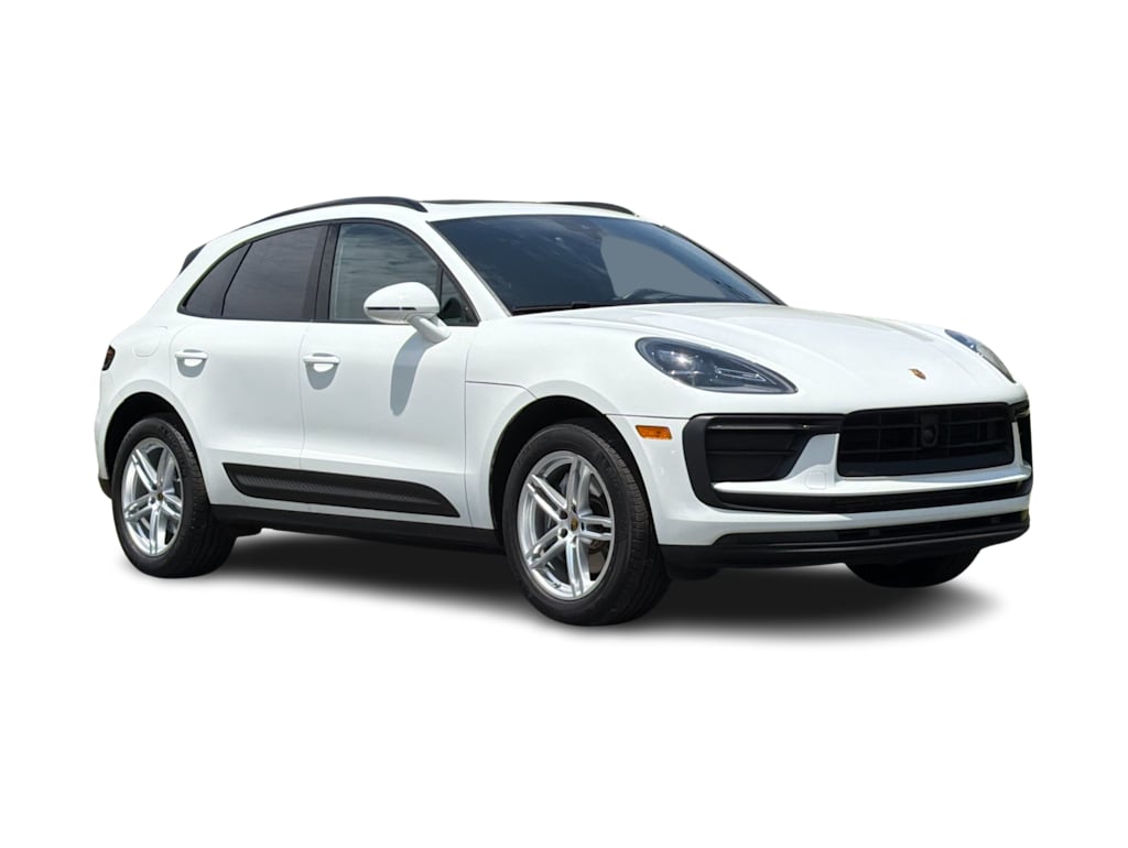 Thumbnail: 2023 Porsche Macan - 21