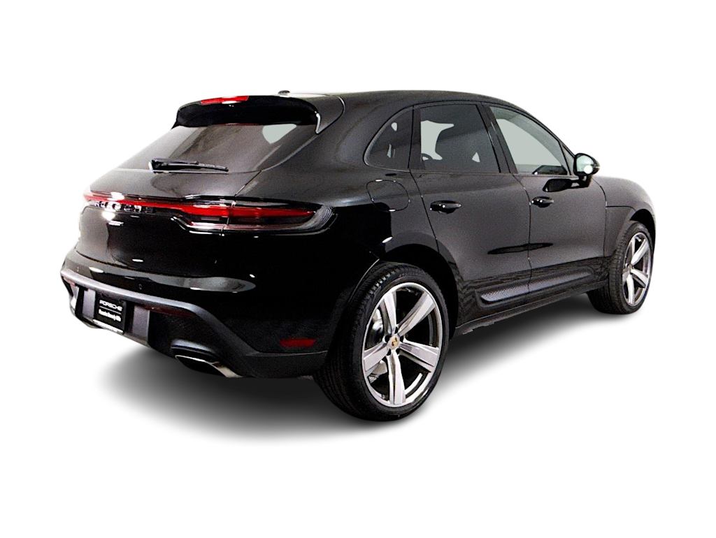 Thumbnail: 2025 Porsche Macan - 36
