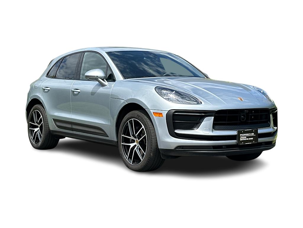 Thumbnail: 2025 Porsche Macan - 21