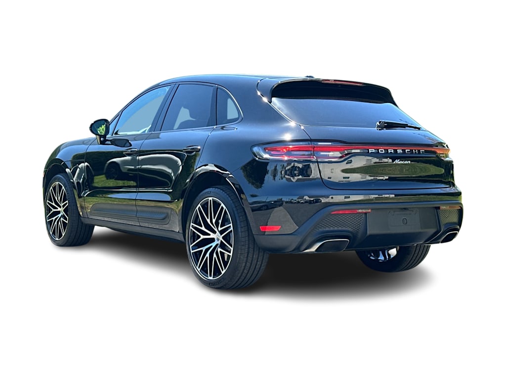 Thumbnail: 2025 Porsche Macan - 4