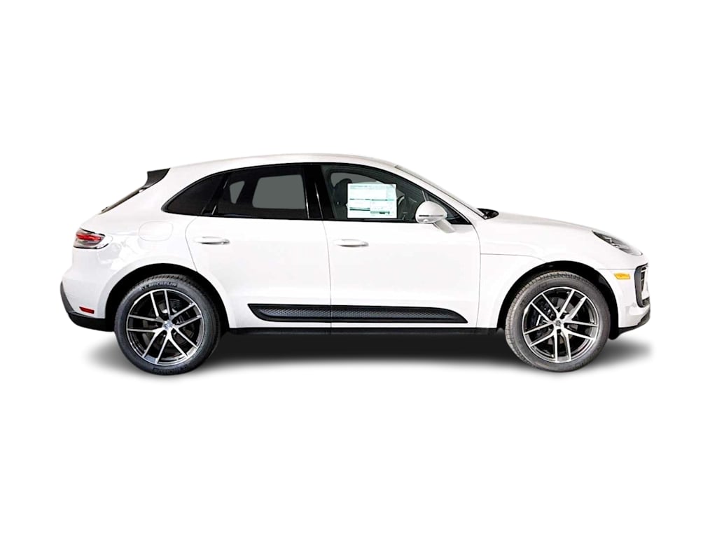 Thumbnail: 2026 Porsche Macan - 18