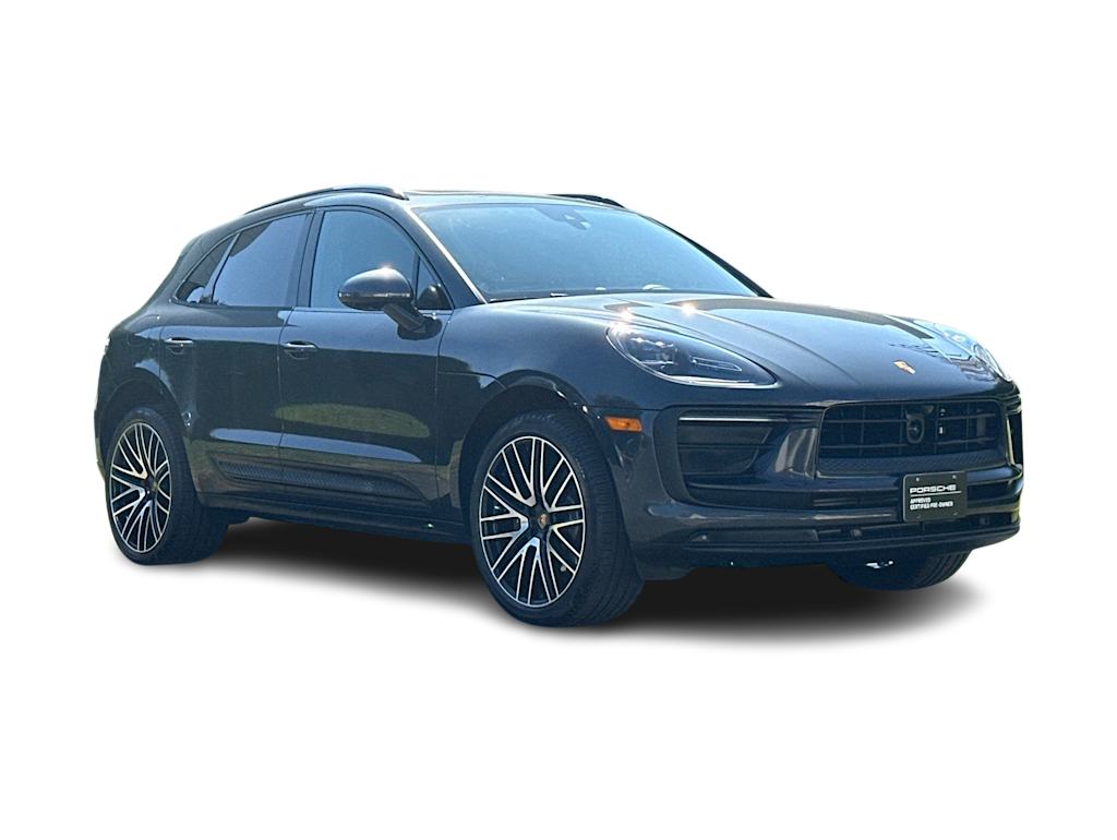 Thumbnail: 2026 Porsche Macan - 21