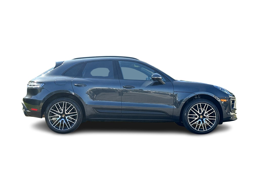 Thumbnail: 2026 Porsche Macan - 20