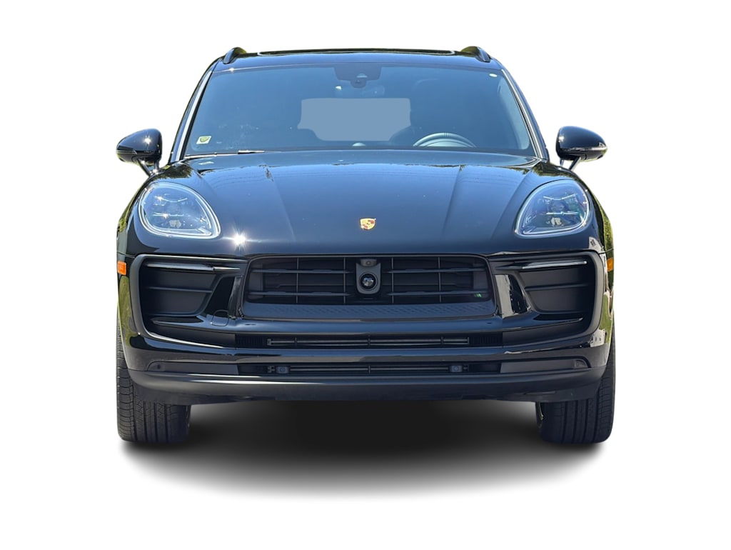 Thumbnail: 2026 Porsche Macan - 21