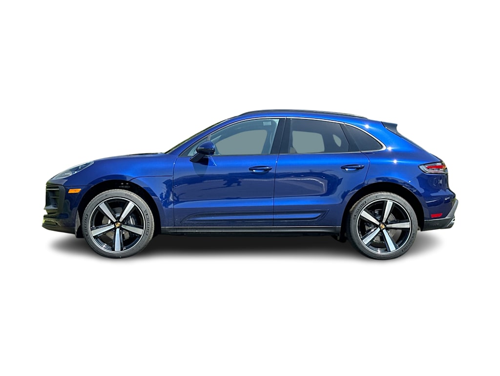 Thumbnail: 2026 Porsche Macan - 3