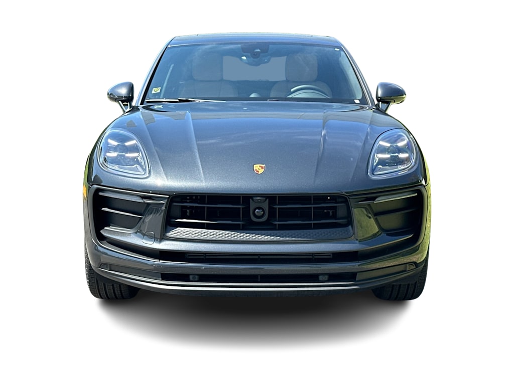 Thumbnail: 2026 Porsche Macan - 6