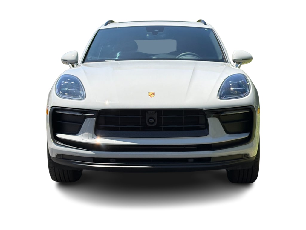 Thumbnail: 2026 Porsche Macan - 6