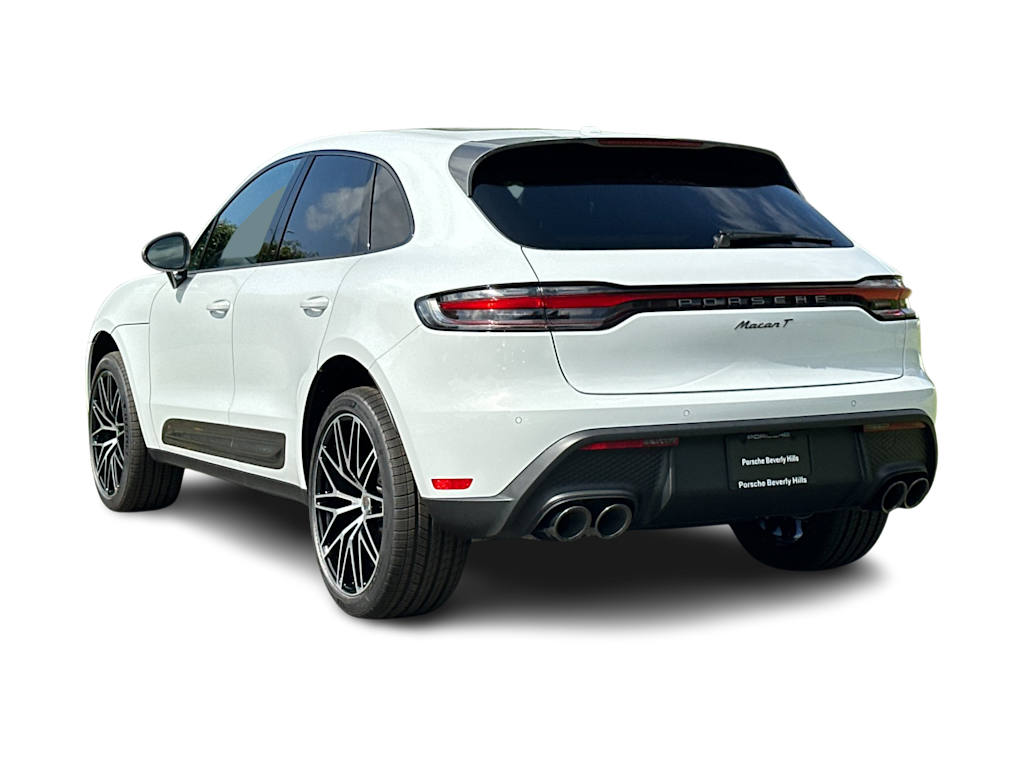 Thumbnail: 2026 Porsche Macan - 4