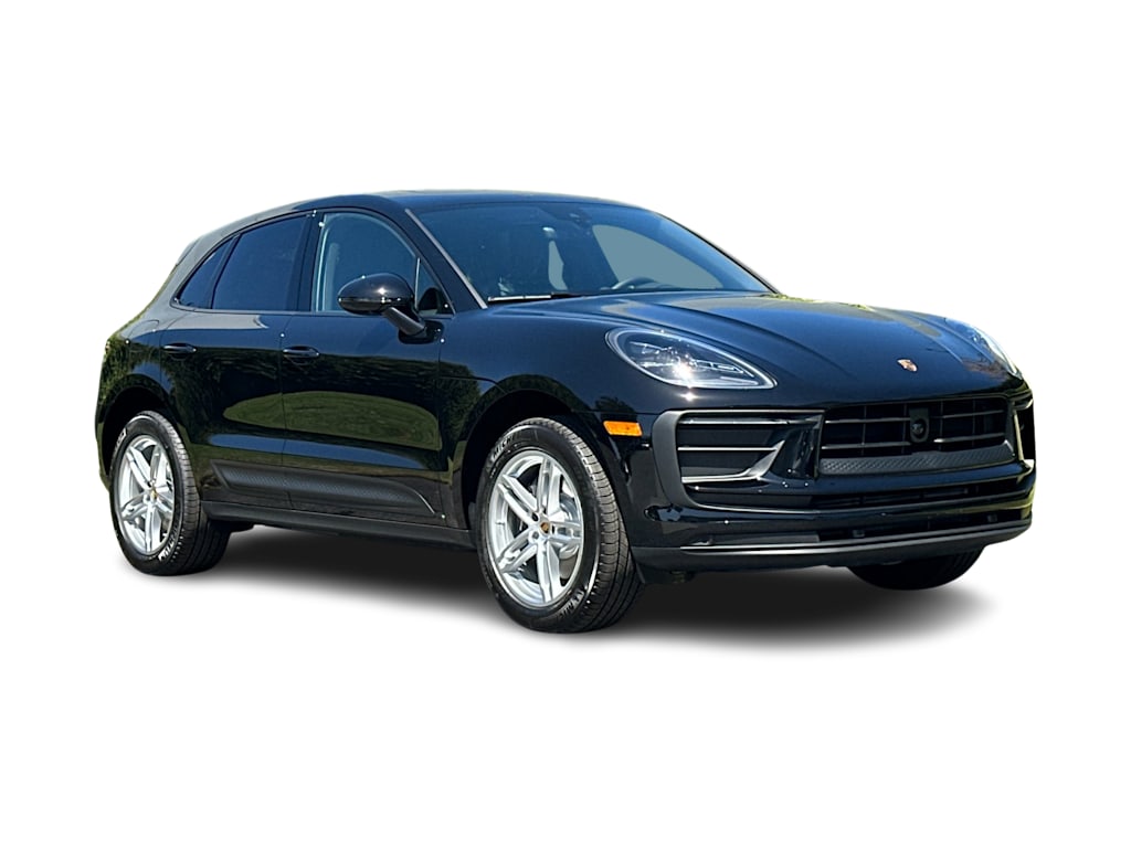 Thumbnail: 2026 Porsche Macan - 22