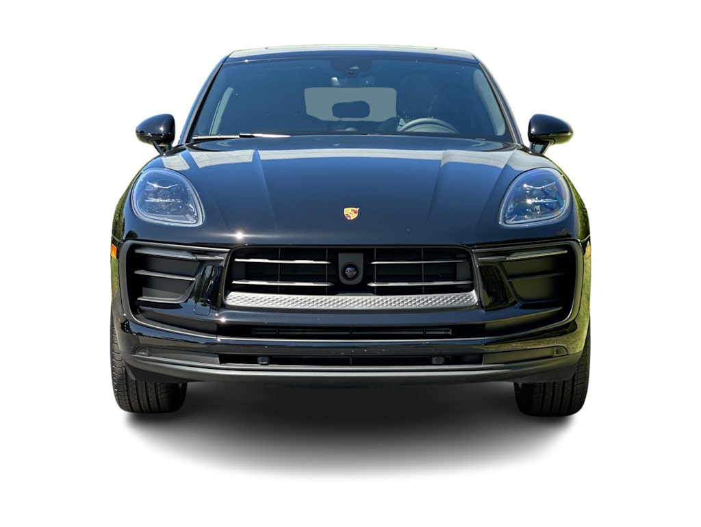 Thumbnail: 2026 Porsche Macan - 6
