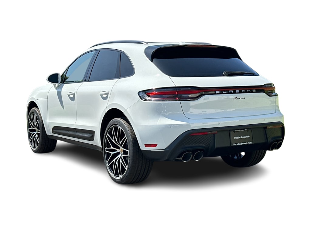Thumbnail: 2026 Porsche Macan - 4