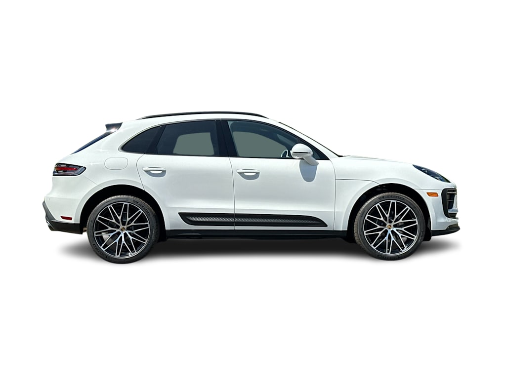 Thumbnail: 2026 Porsche Macan - 20