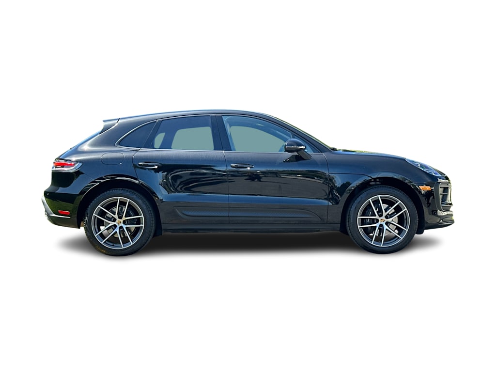 Thumbnail: 2022 Porsche Macan - 20