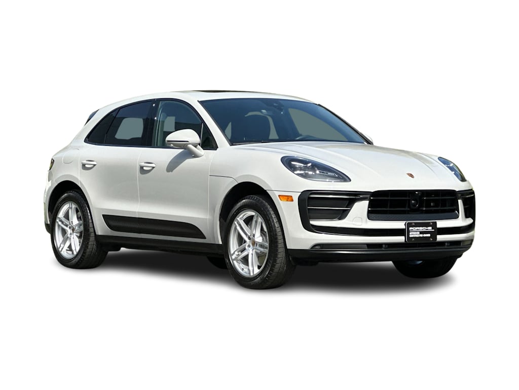 Thumbnail: 2023 Porsche Macan - 21