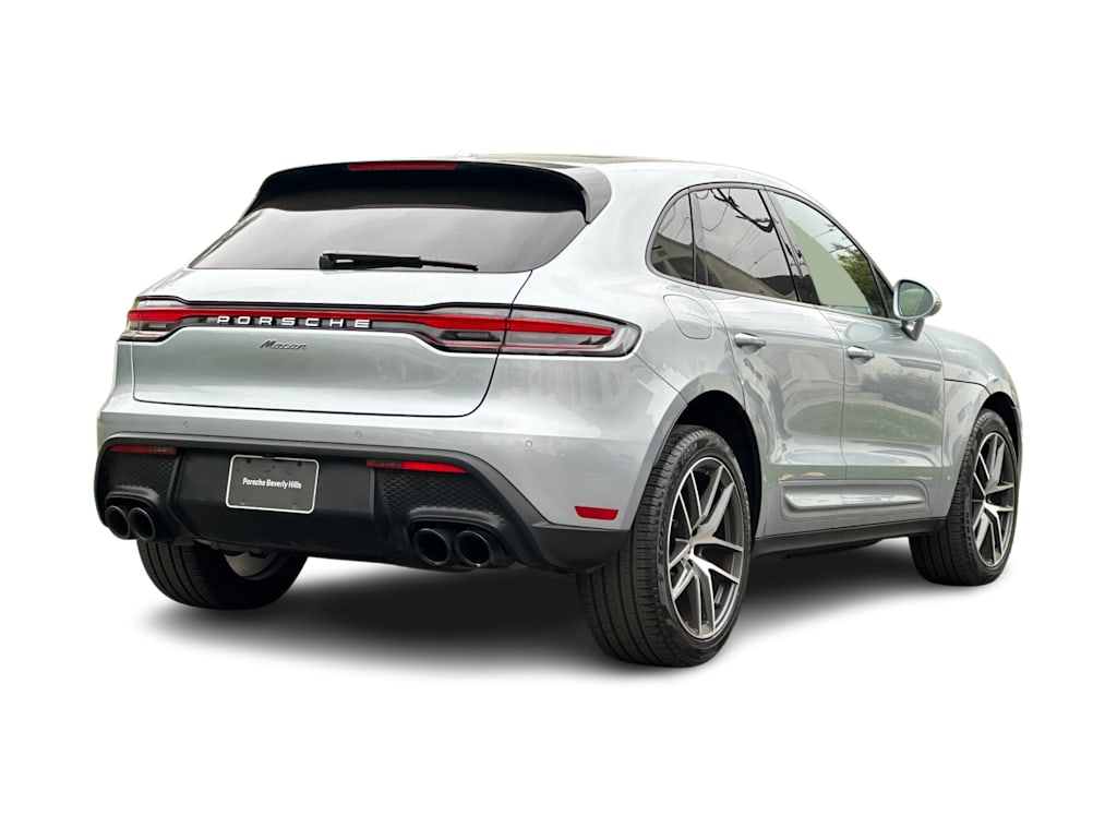 Thumbnail: 2025 Porsche Macan - 18