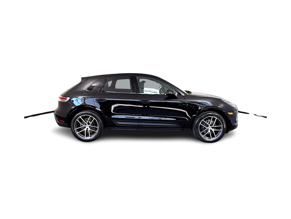 Thumbnail: 2025 Porsche Macan - 17