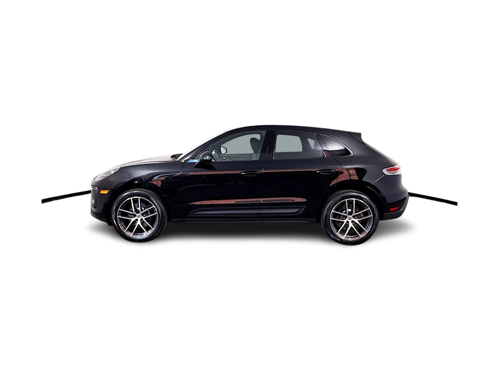 Thumbnail: 2025 Porsche Macan - 30