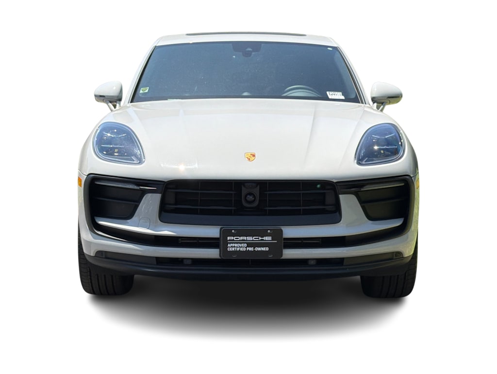 Thumbnail: 2026 Porsche Macan - 6