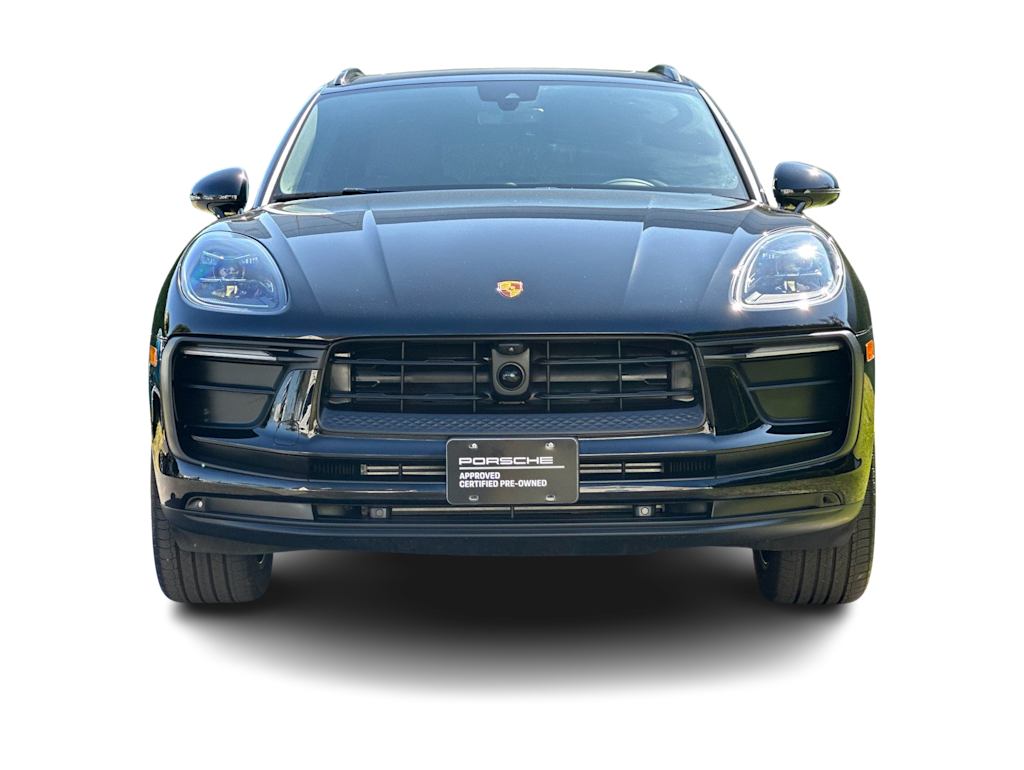 Thumbnail: 2026 Porsche Macan - 6